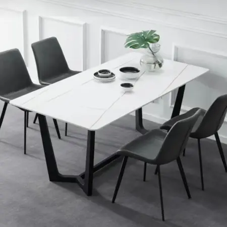 Black V - Golden Lantern Furniture